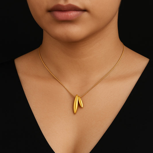 Elora Dual Leaf Pendant – Elegant Gold Shine