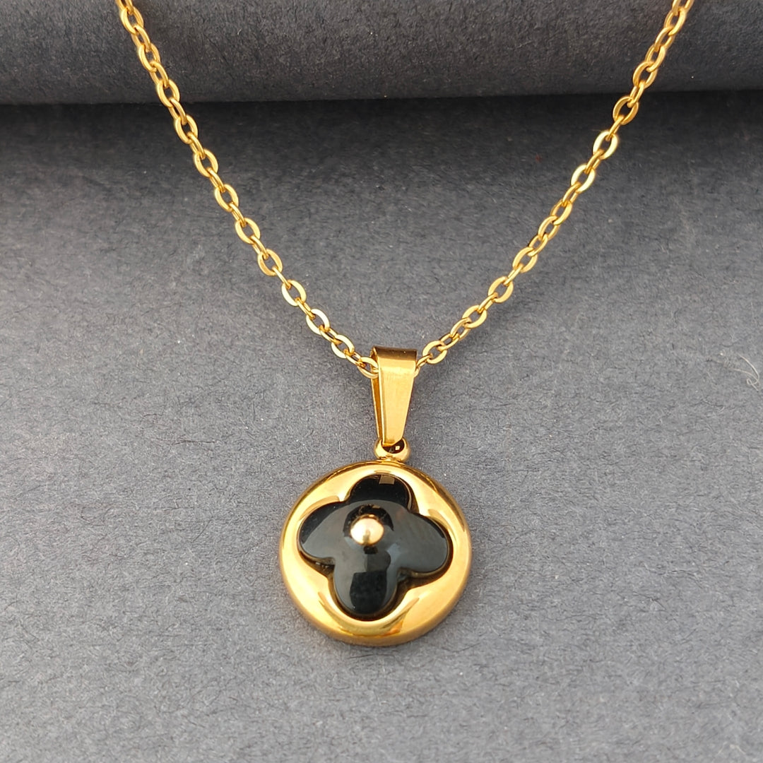 Starlit Shell Pearl Necklace