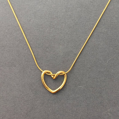 Eternal Bond Heart Pendant – A Touch of Forever 💛